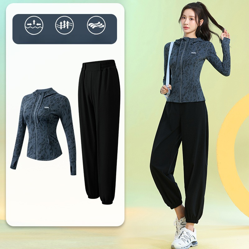 Running Gear For - بدلة رياضية نسائية للجري بأكمام طويلة